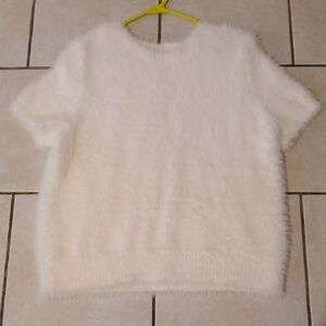 A NEW DAY Womens Size XL Cream Fuzzy Oversized Sweater